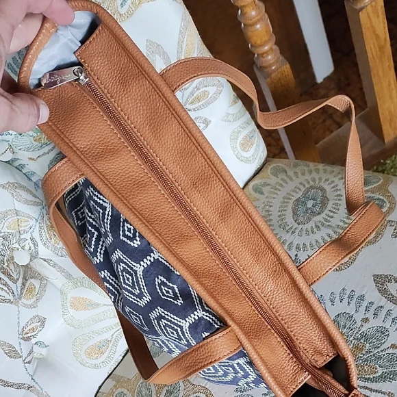 Geometric Patterned Tote Bag with Tan Accents - Picture 4 of 6